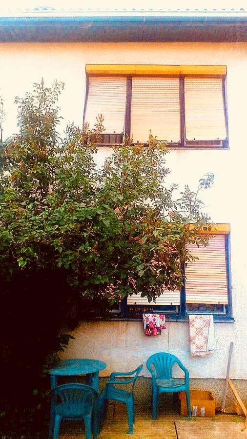 Apartman Retro Una Баня Лука Екстериор снимка